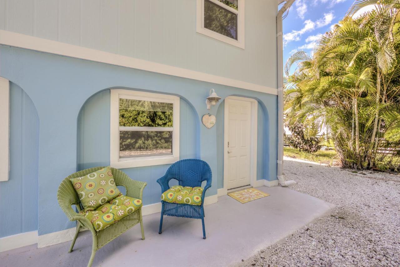Matanzas Retreat On The Canal Fort Myers Beach Exterior photo