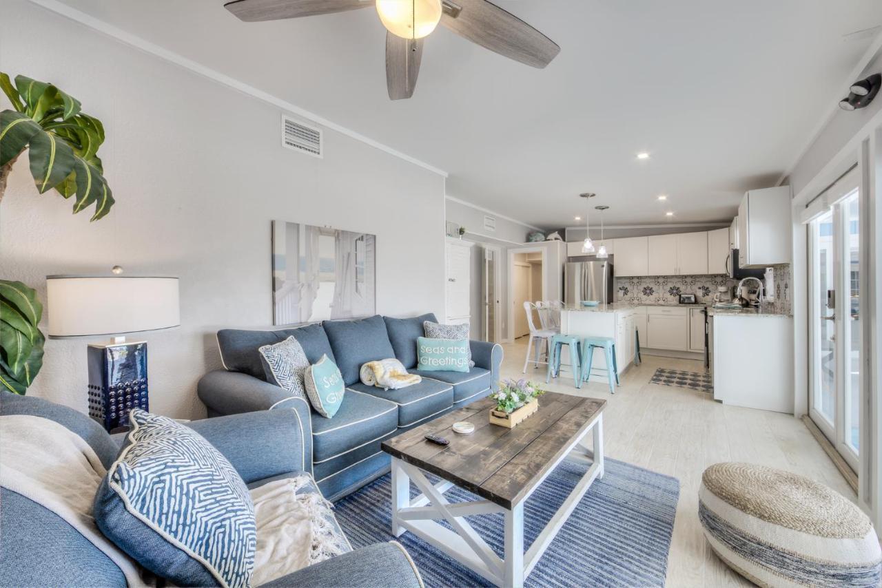 Matanzas Retreat On The Canal Fort Myers Beach Exterior photo