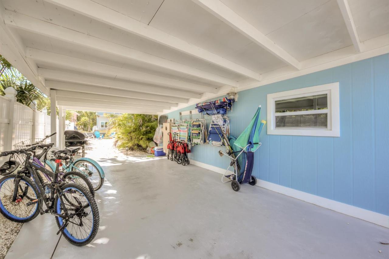 Matanzas Retreat On The Canal Fort Myers Beach Exterior photo
